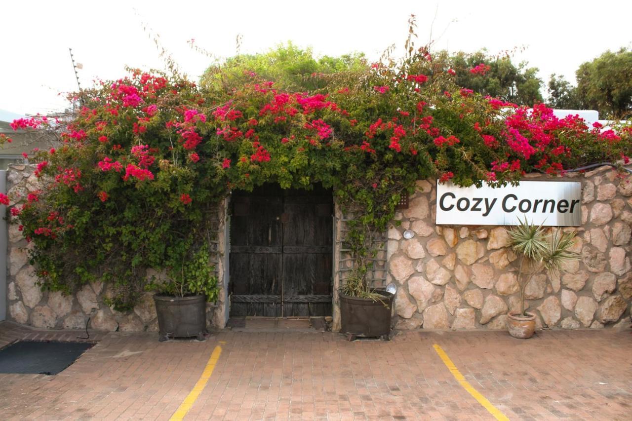 Cozy Corner *